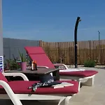 فيلة Sugari *