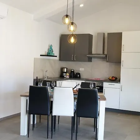 Sugari Villa